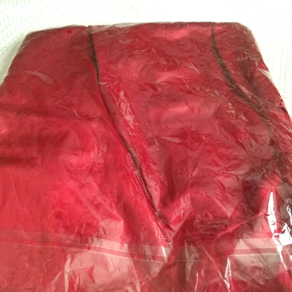 Hollywood Glam red satin dress - Picture 13 of 13